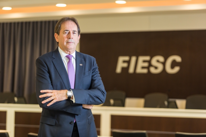 Presidente da FIESC, Mario Cezar de Aguiar (foto: Marcos Campos)