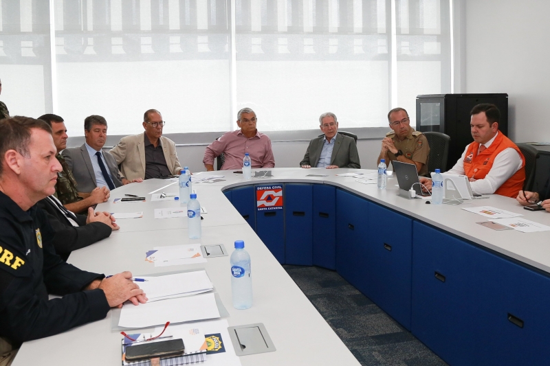 Reunião realizada na manhã desta quarta-feira (30), em Florianópolis (foto: Julio Cavalheiro/Secom)