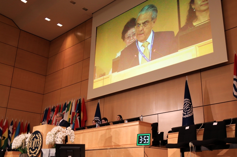 Na plenária, Andrade lembrou que o Brasil é um dos países que mais ratificou convenções da OIT. Foto: Guilherme Quiros.
