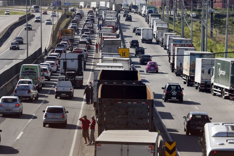 Para a indústria, valores mínimos de frete para o transporte rodoviário de cargas pode institucionalizar um retrocesso (foto: Tomaz Silva/Agência Brasil)