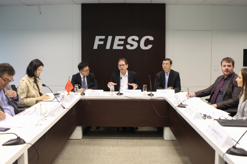 Comitiva chinesa e FIESC debatem novos negócios e aumento da cooperação (foto: Filipe Scotti)