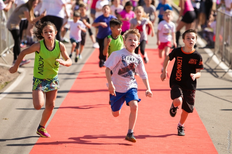 120 crianças participaram da maratoninha Foto: Thiago Braga