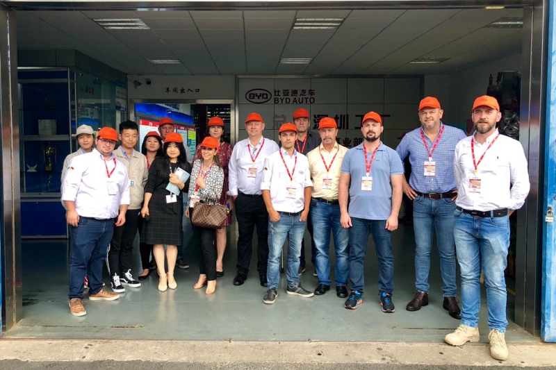 Grupo em visita à empresa BYD, em Guangzhou