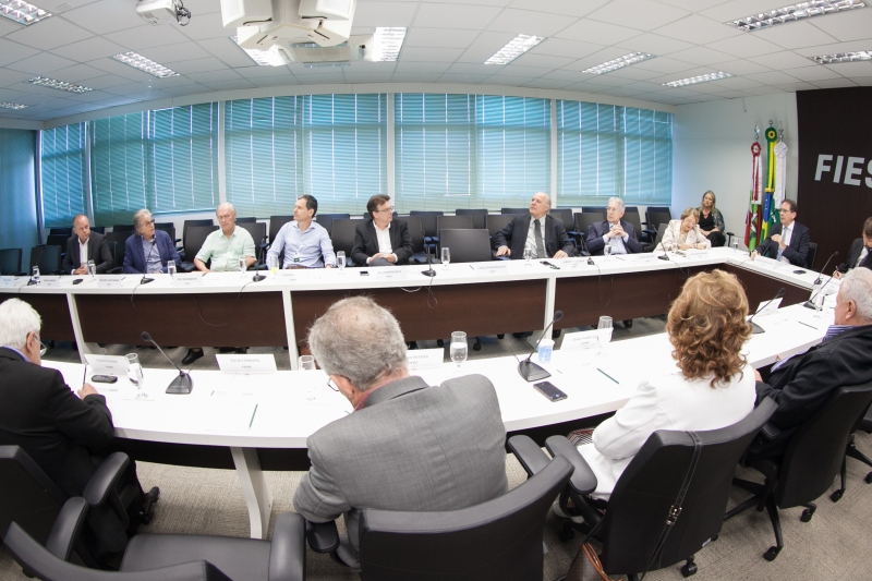 Reunião ocorreu na FIESC, em Florianópolis, nesta segunda-feira (19). Foto: Filipe Scotti