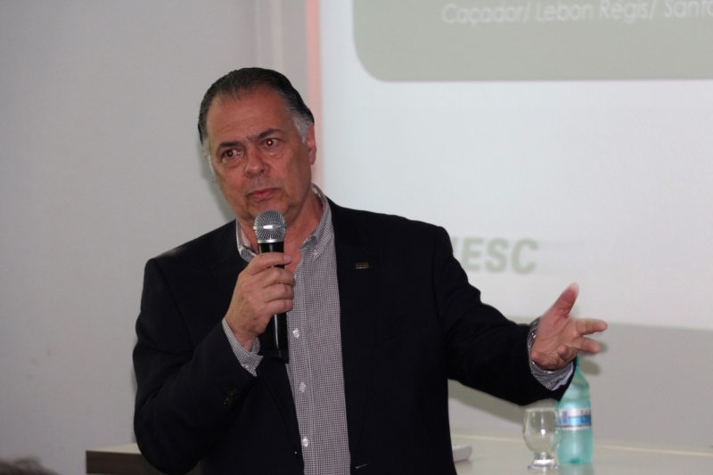 1º vice-presidente da FIESC, Gilberto Seleme (foto: Angela Cardoso)