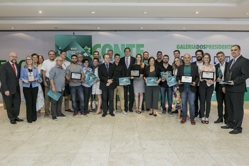 Profissionais que venceram o prêmio foram reconhecidos durante cerimônia, em Florianópolis (foto: Fernando Willadino)