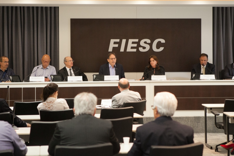 Reunião do Fórum Parlamentar foi realizada na FIESC, em Florianópolis (foto: Filipe Scotti)