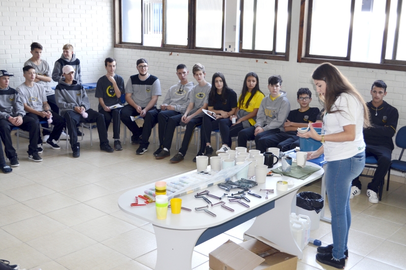 Oficinas foram realizadas em São Bento do Sul com a participação dos alunos que visitaram a unidade. Foto: Ivan Liebl