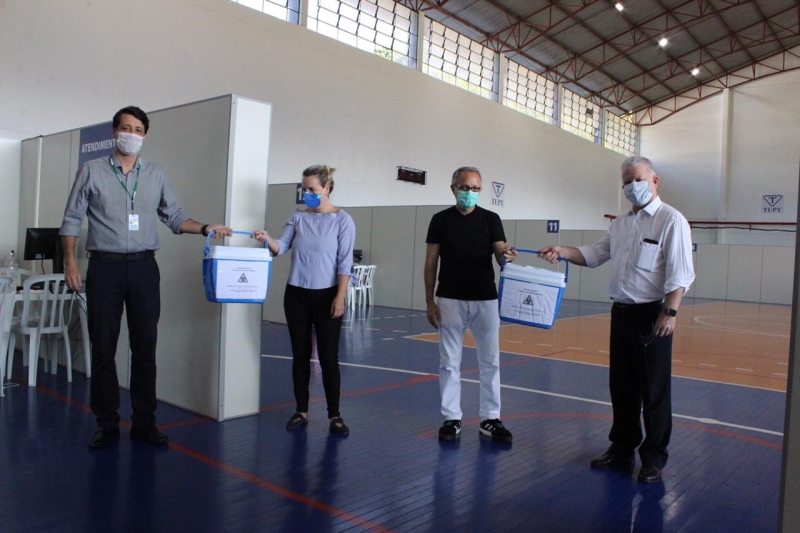 FIESC e ACIJ repassam testes para o centro de triagem do coronavírus em Joinville