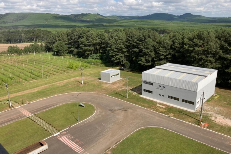 Ambev inaugura primeira linha completa para processamento de lúpulo no Brasil