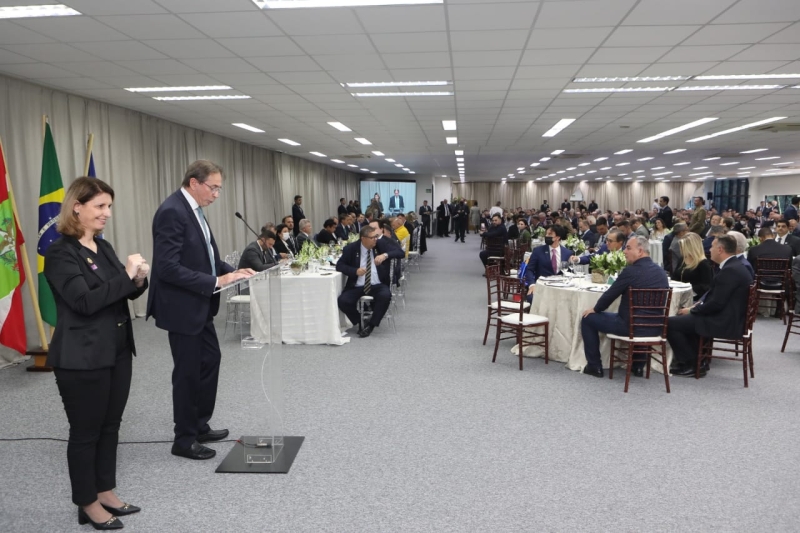 Em encontro com Bolsonaro, FIESC defende infraestrutura e reformas