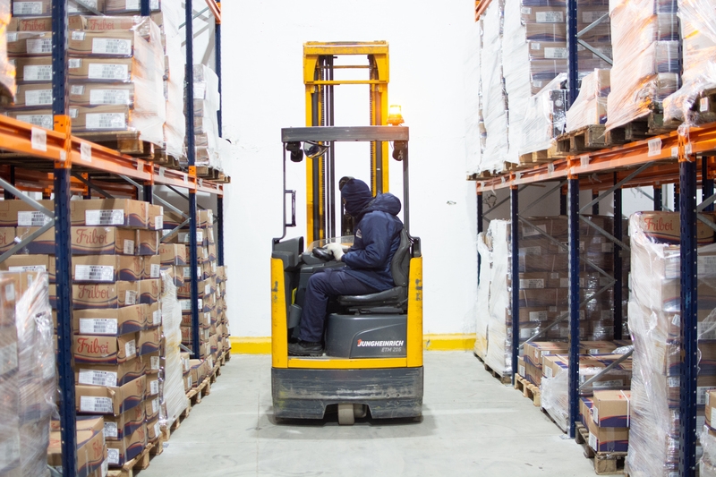 Friboi expande logística com centros de distribuição em SC e DF
