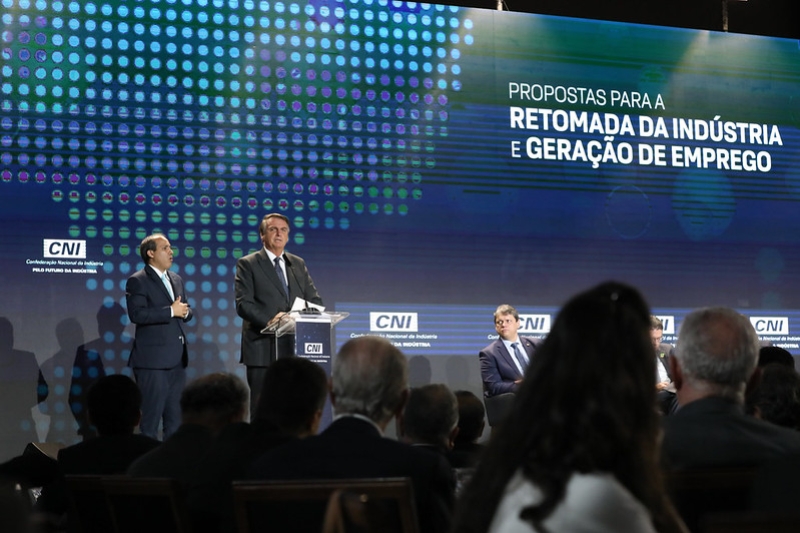 Indústria apresenta a Bolsonaro propostas para retomada da economia e do emprego