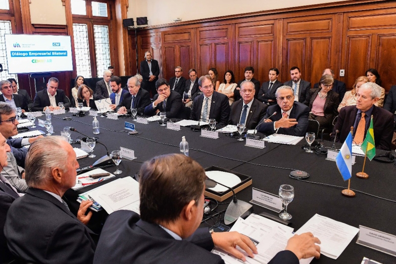 FIESC participa de reunião empresarial na Argentina
