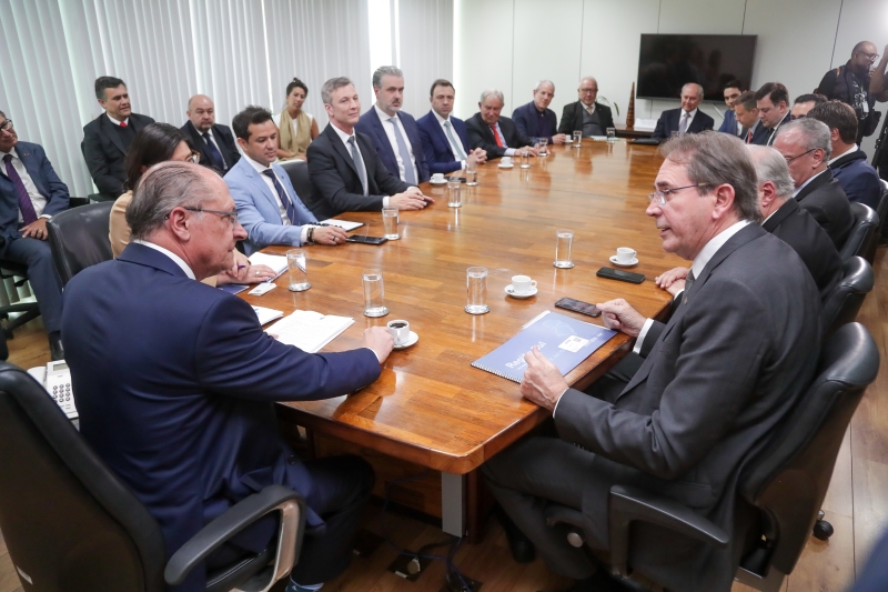 A Alckmin e Lira, indústria do Sul defende reforma tributária e neoindustrialização