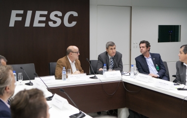 Plano de ação do governo para a infraestrutura é apresentado em encontro na FIESC