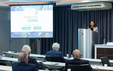 SESI apresenta cenário de tratamento e imunização da Covid-19 à diretoria da FIESC