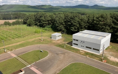 Ambev inaugura primeira linha completa para processamento de lúpulo no Brasil