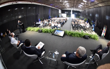 Comdefesa e Exército Brasileiro apresentam oportunidades para empresários catarinenses