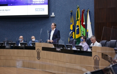 Em Itajaí, FIESC apresenta propostas para futuro das rodovias federais em SC