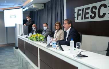 FIESC e Rotary Club de Florianópolis lançam banco de alimentos