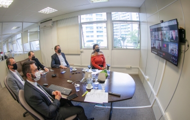 Câmara Legislativa debate matérias de interesse da indústria