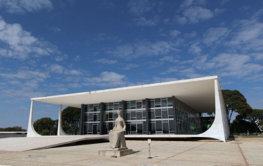 FIESC ingressa em ação contra o aumento do Fundo Eleitoral