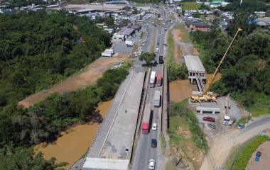 Reforço de recursos para BRs 470 e 280 dará ritmo às obras, avalia FIESC