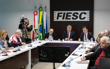 BR-282 deve começar a ganhar terceiras-faixas no começo de 2024