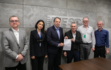 FIESC recebe proposta para novo piso regional