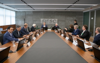Conselho da Indústria destaca avanços da FIESC em educação