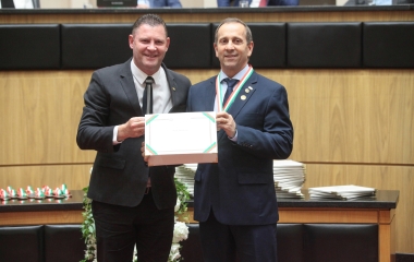 Industrial Alceu Lorenzon é homenageado pela ALESC
