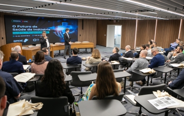 Evento na FIESC debate cenários e perspectivas da área da saúde para 2025