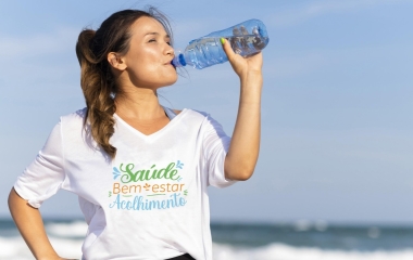 Evento gratuito terá ioga, caminhada na praia e bate-papo sobre alimentação