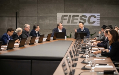 COFEM recebe Secretário da Fazenda e presidente do TAT