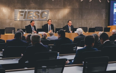 Escalada da tensão entre Brasil e EUA eleva preocupação da indústria, diz FIESC 