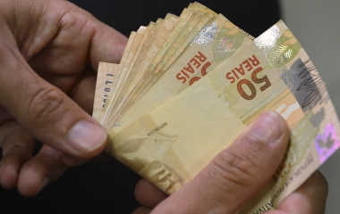 Crédito desacelera e reflete atividade econômica e juro alto, diz Febraban