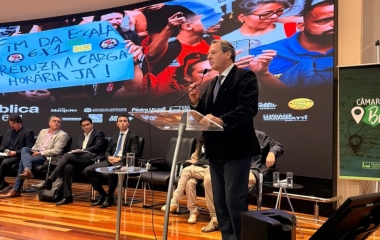 FIESC participa de audiência pública sobre redução da jornada na Alesc
