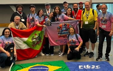 Equipe da Escola SESI/SC conquista segundo lugar em torneio nos EUA
