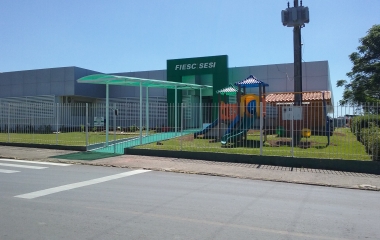 Unidade do SESI em Lages, localizada no bairro Gethal (Foto: Jaqueline Gomes)