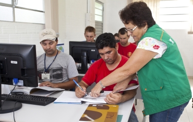 Em 2016, 64,2 mil pessoas frequentaram os cursos de educação básica para jovens e adultos em SC (foto: Marcos Campos)