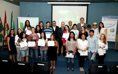 Jovens de Joinville concluíram primeira etapa do programa Novos Caminhos. Foto: Peninha Machado