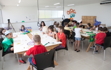 Em evento gratuito, pais e filhos participam de atividades ‘mão na massa’