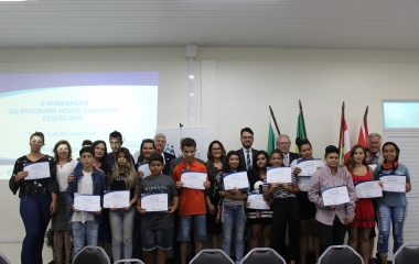 ‘Novos Caminhos’ faz homenagem a jovens acolhidos da Grande Florianópolis