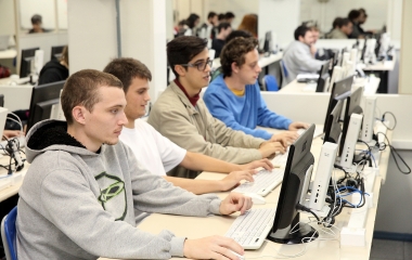 SESI e SENAI tem mais de 11,6 mil vagas em cursos de educação básica, qualificação, extensão e pós-graduação