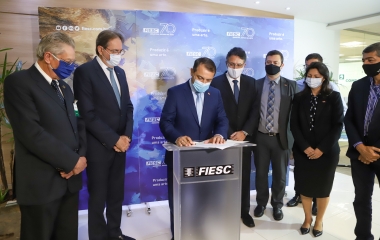 Na FIESC, ministro anuncia grupo de trabalho que vai buscar solução para a Termelétrica Jorge Lacerda