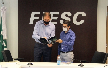FIESC debate Programa Travessia e investimentos com o governo