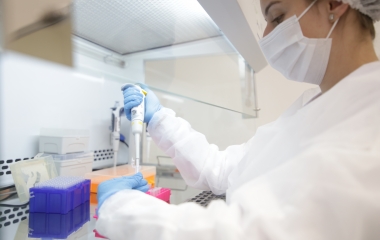 No combate à pandemia, FIESC apresenta novos laboratórios e testagem em grupo 