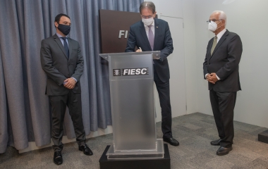 FIESC e Academia Catarinense de Letras lançam concurso literário que promove a cultura catarinense 