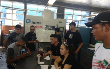 SENAI oferece cursos rápidos, personalizados e dentro das empresas